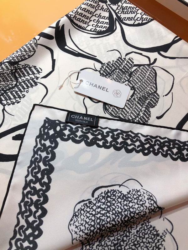 Chanel silk scarf 90X90cm E03 (17)